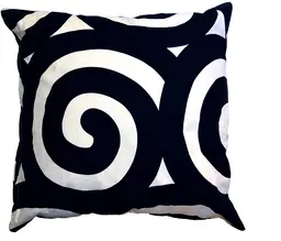 Cushion circle design- Black and white