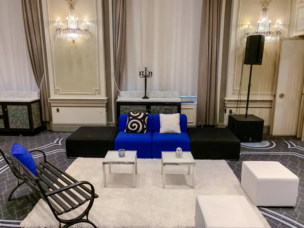 Chateau Frontenac   Fidji Bleu Picolo Banc De Parc Pouf Shag Ottoman Noir FR