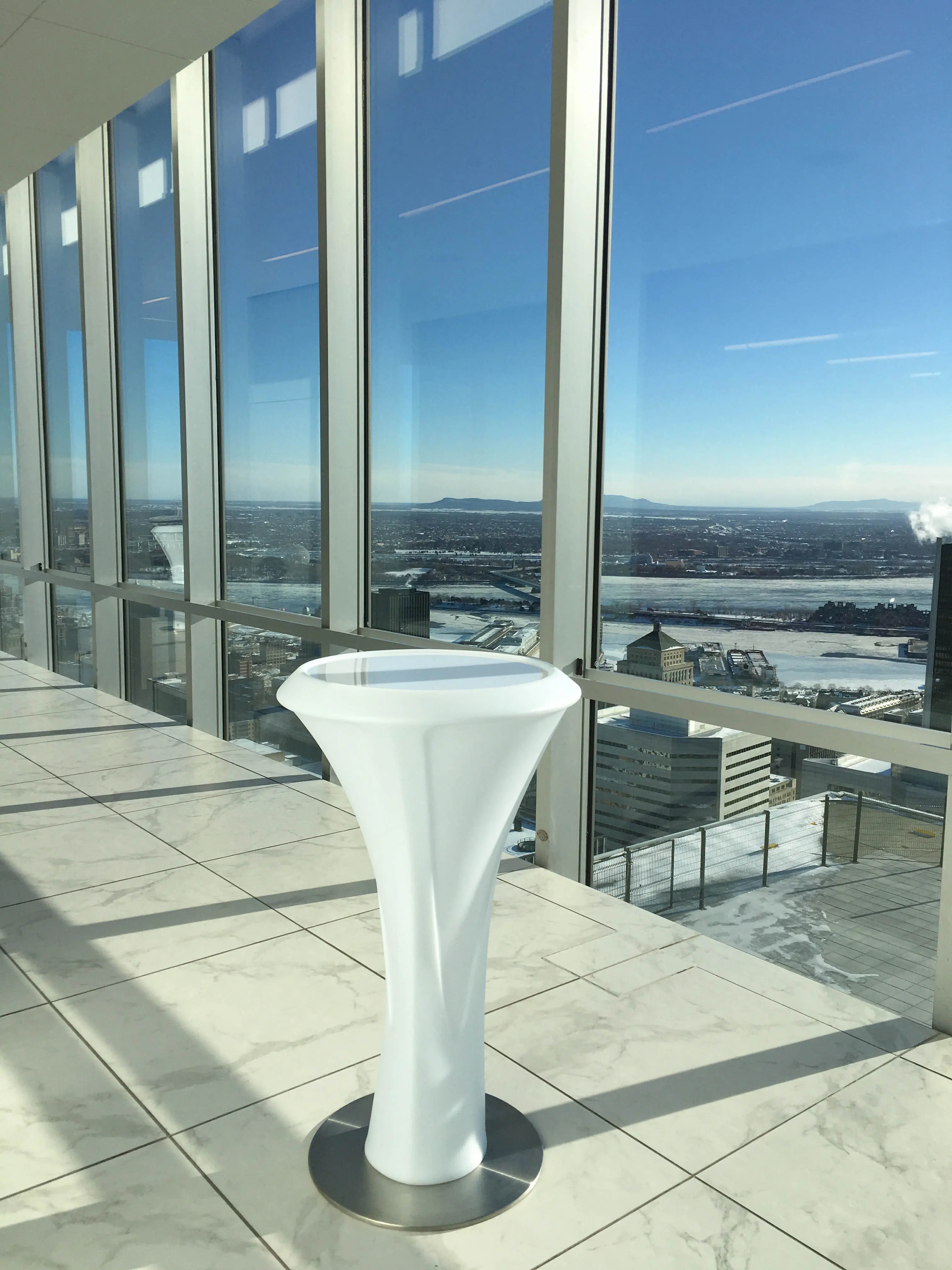 Lumina table cocktail LED - Avec batterie utilisé dans le cadre de la réalisation Table Cocktail Lumina 2