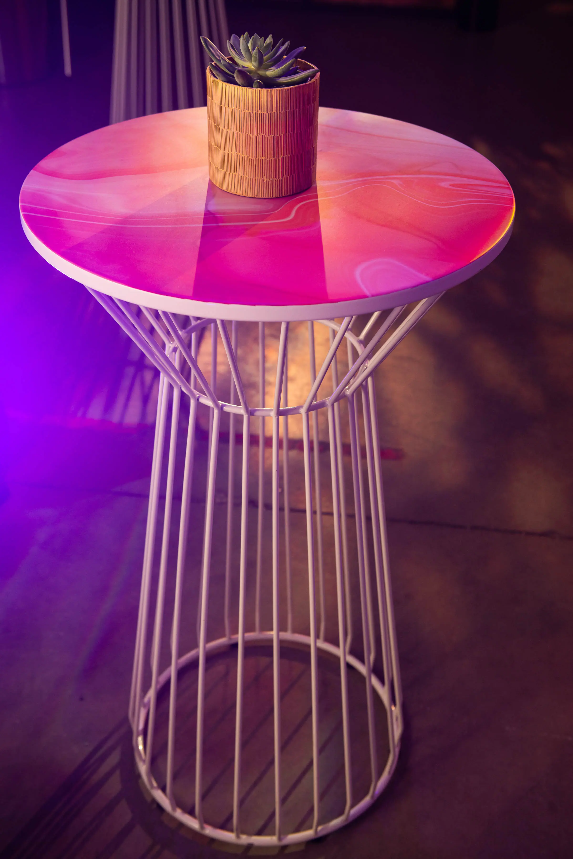 Barcelone - Cover pot - 5" Dia x 5" H - Gold used in the inspiration Impression Table Cocktail Soho