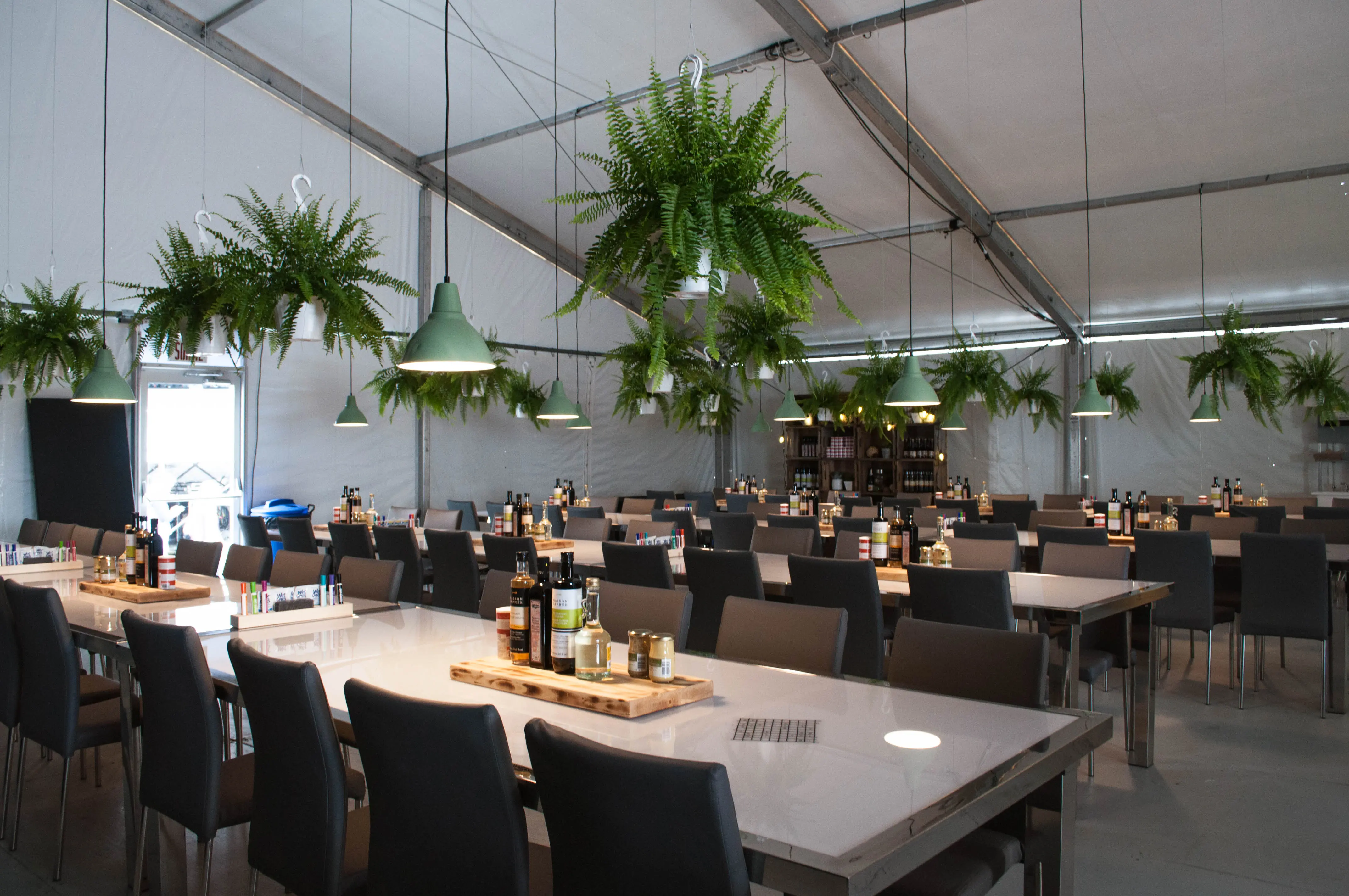 Florence dinner table - 8' L x 42" W x 30'' H - White used in the inspiration Feq   Chaises Milan Grises   Tables À Diner   Lampes Vertes   Fougères 15