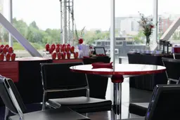 Broadway stool - Black used in the inspiration Table Cockatil Cosmo Rouge 2