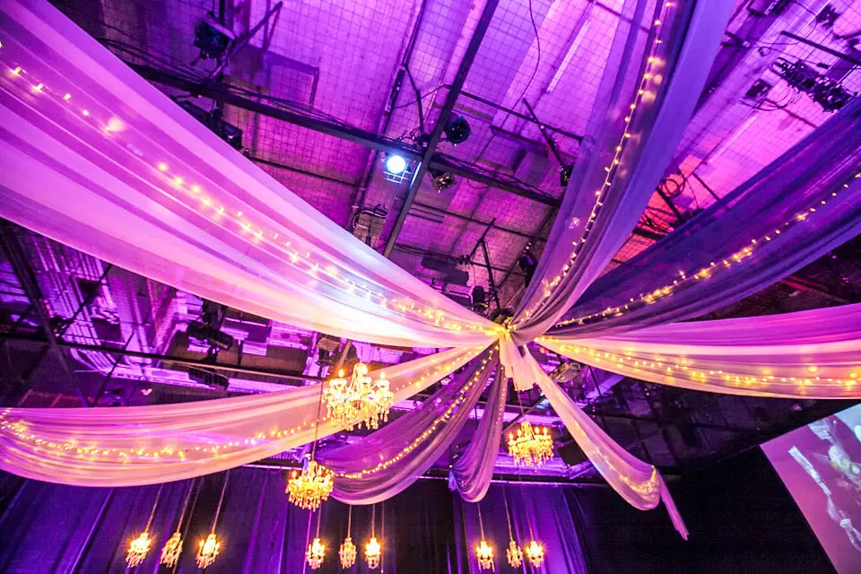 Voile drape 50' L - White (A-B) used in the inspiration Voile Blanc Mauve