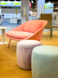 Paloma pouf - Petit - Menthe douce utilisé dans le cadre de la réalisation Palais Congès Melbourne Rose Paloma  FR