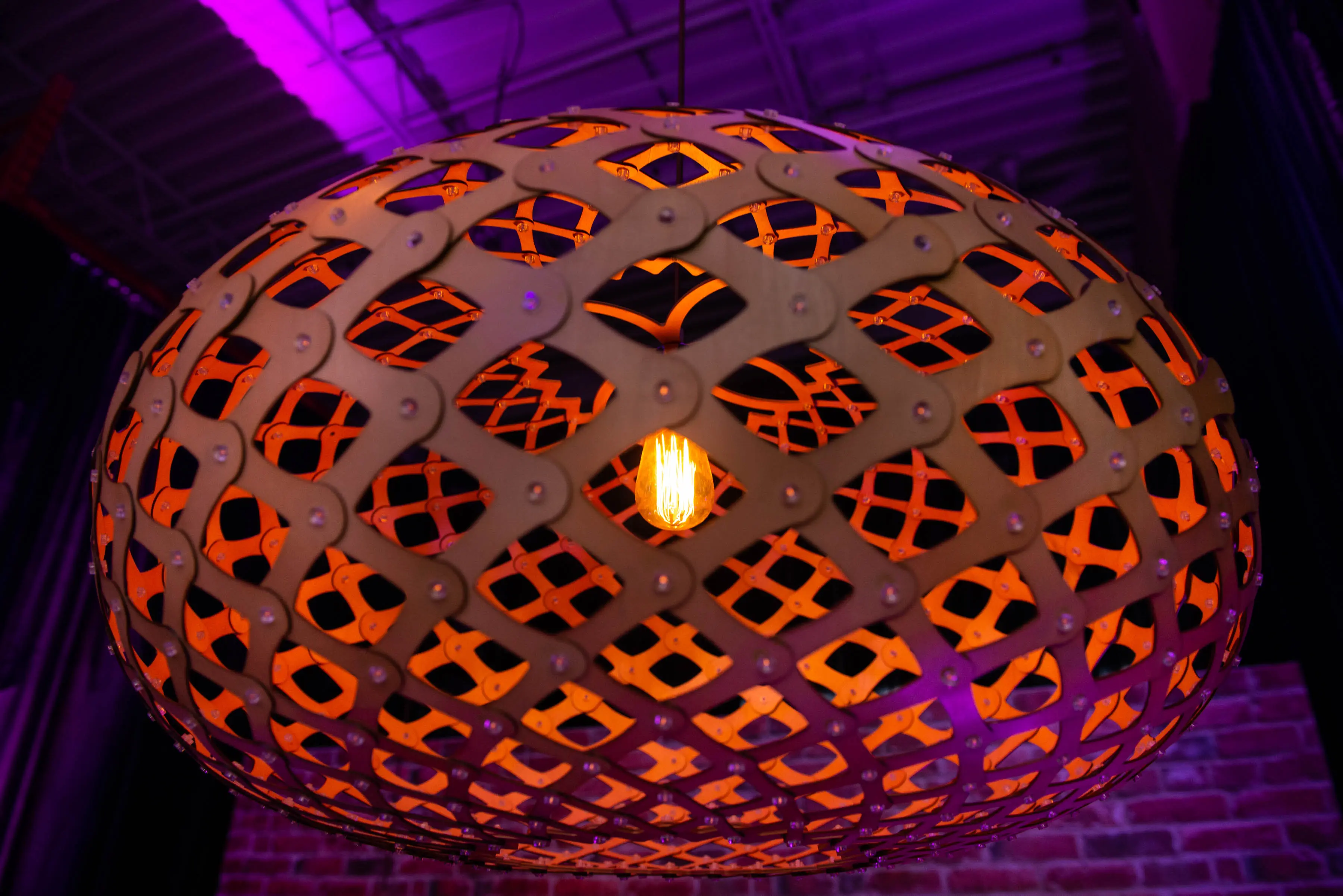 Palawan luminaire - Rond - 20'' D - Bois utilisé dans le cadre de la réalisation Luminaire Palawan Copie 3