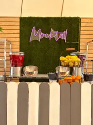 Neon - Mocktail - 36" W x 15" H - Multicolor used in the inspiration Welsey Clover Park Img 2577 EN