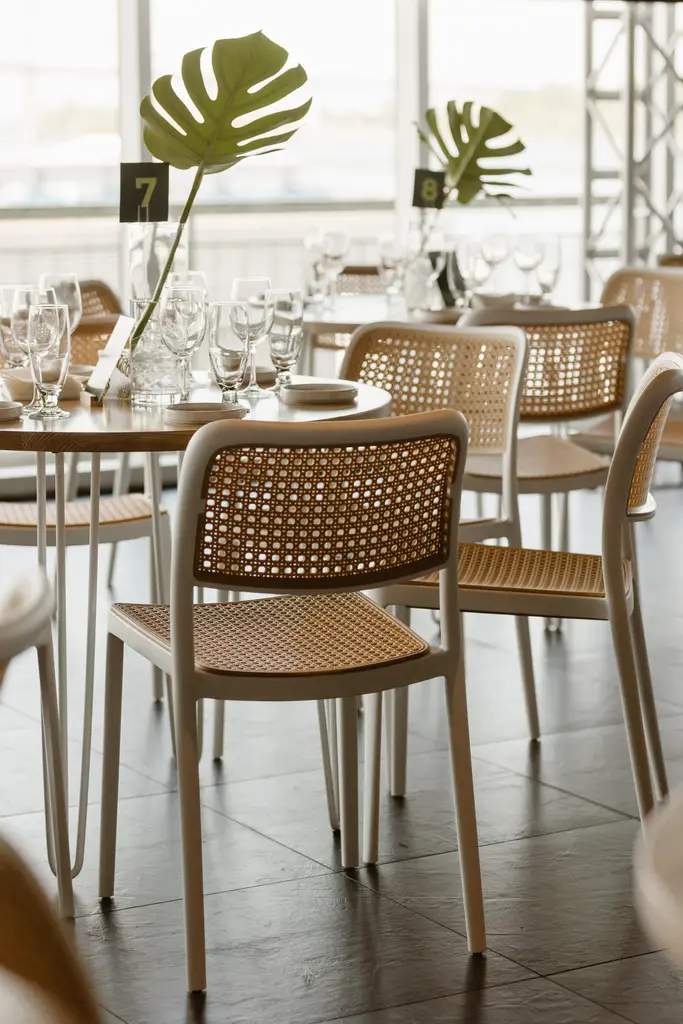 Chaise Marseille Blanc Table Oslo Bistro Ronde Blanc Centre Des Sciences