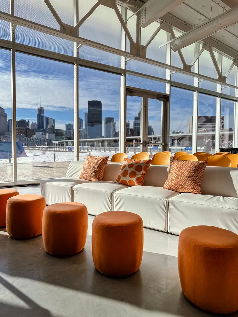 Grand Quai   Pavillon Fidji Blanc Paloma Orange Andy Coussin Pois EN