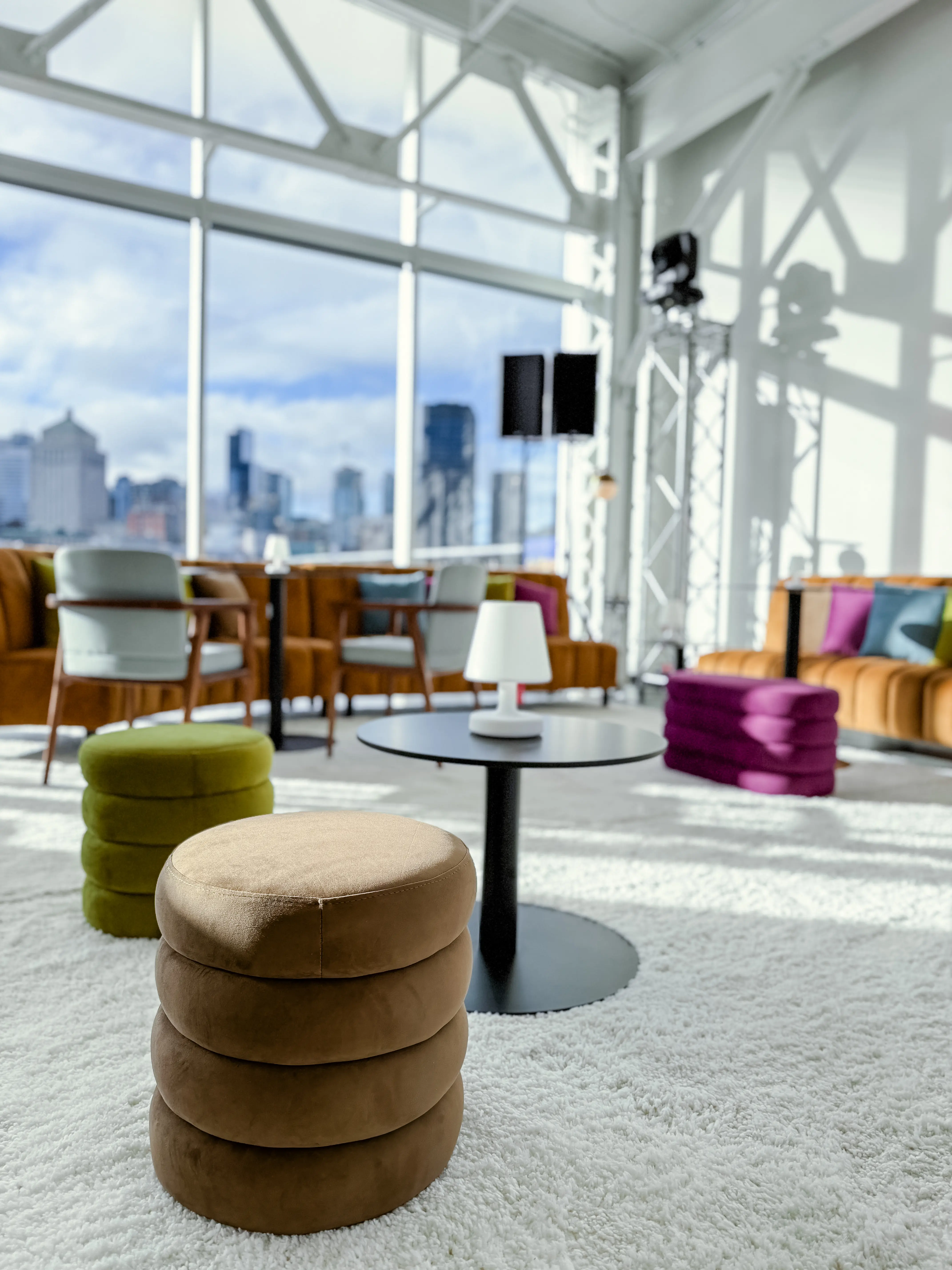 Stella pouf - Round - Sepia brown used in the inspiration Grand Quai   Pavillon Stella EN
