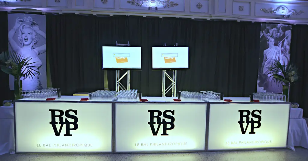 Bar Service Logo