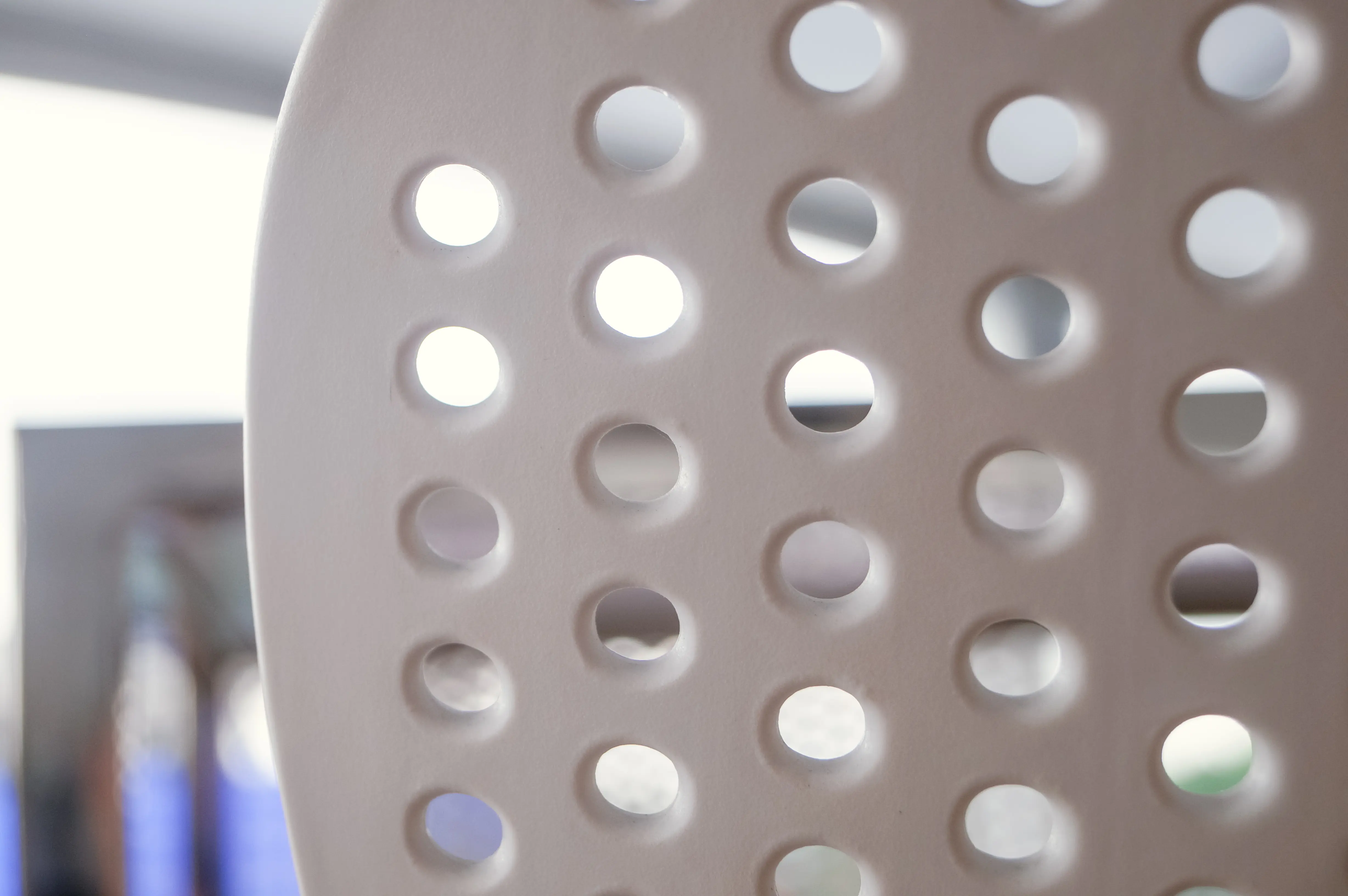 Bowie tabouret - Blanc utilisé dans le cadre de la réalisation Bowie Blanc Close Up FR