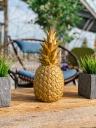 Artificial Greenery plant - 8.5" H - Green used in the inspiration Ananas Tulum