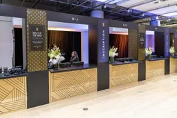 Ibiza Bar 6' - Brown and black top used in the inspiration Pinpoint R62 5829 EN
