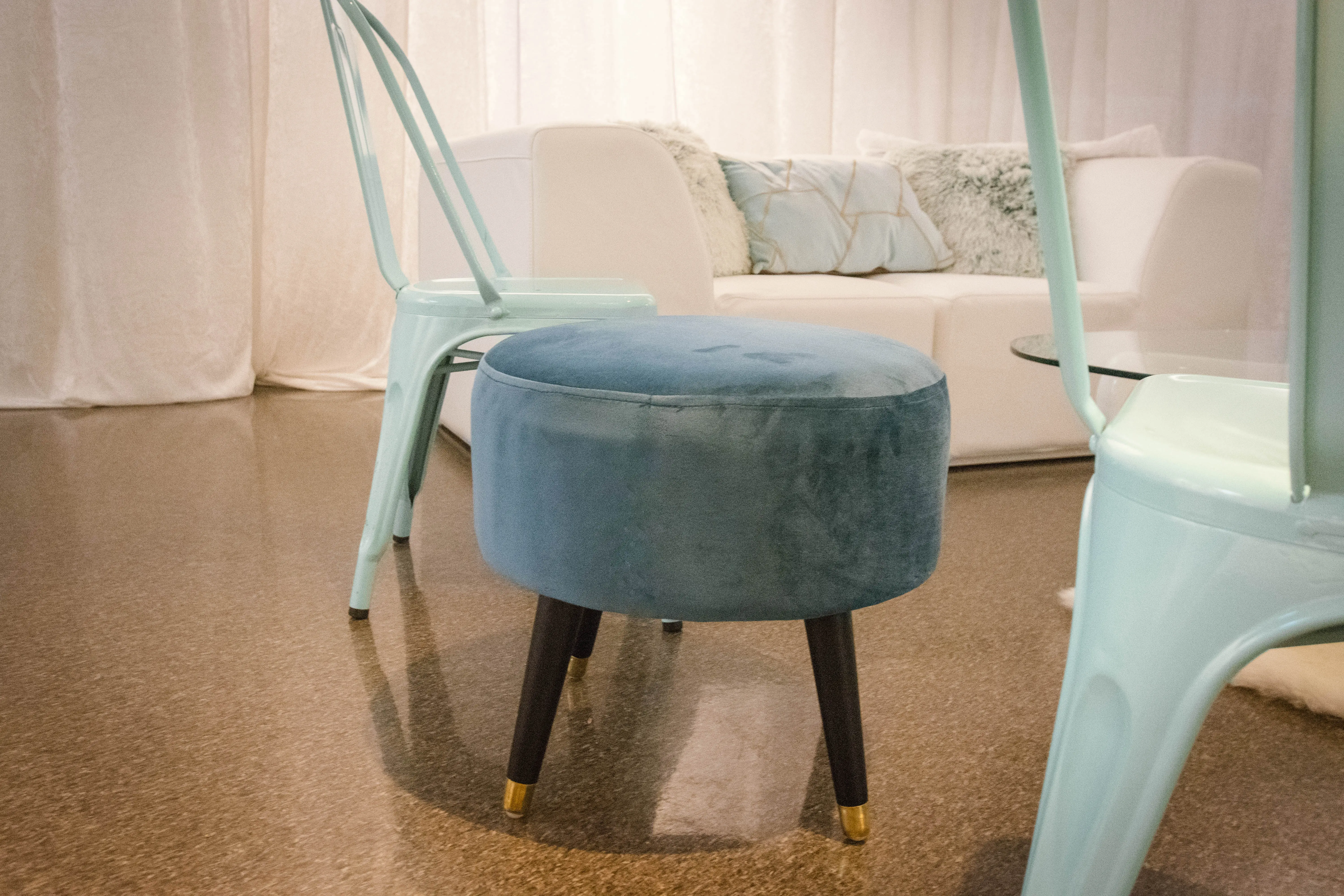 Bali pouf - Blue used in the inspiration Pouf Turquoise
