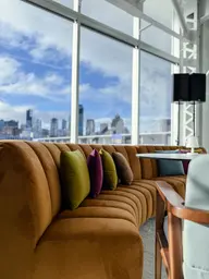 Lewis - Banquette 1/6 rond - Caramel used in the inspiration Grand Quai   Pavillon Lewis EN