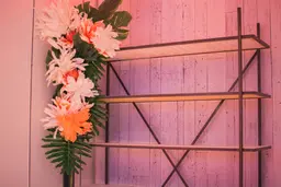 Bronx bar back - Rusty metal & white wood used in the inspiration Etagere Hampton Vintage Fleurs