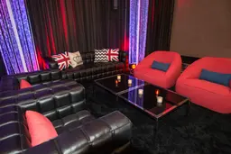 Malibu - Solo - Strawberry red used in the inspiration Malibu Solo Madmen Colonne Cristal