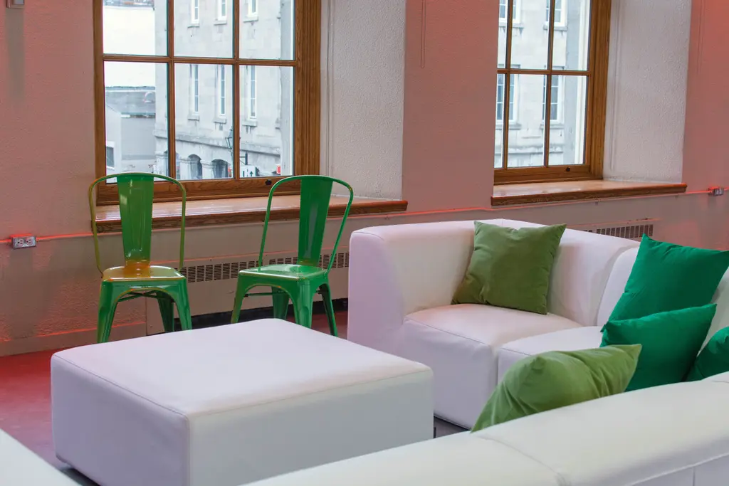 Chaise Loft Vert Fidji Cuir Blanc
