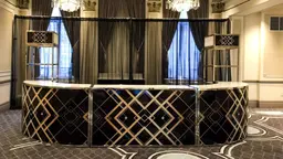 Seattle bar back - White used in the inspiration Bar 8pieds Rond Impressions Box Empire