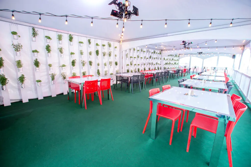 Table Diner Milan Tente