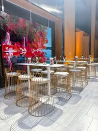 Alexandria stool - Assembly Linen used in the inspiration Toronto   Sydney Commune   Laexandria Tabouret EN