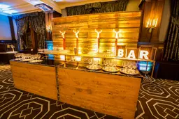 B-A-R sign - Rust used in the inspiration Mur Bar Bois Chevreuil Blanc2