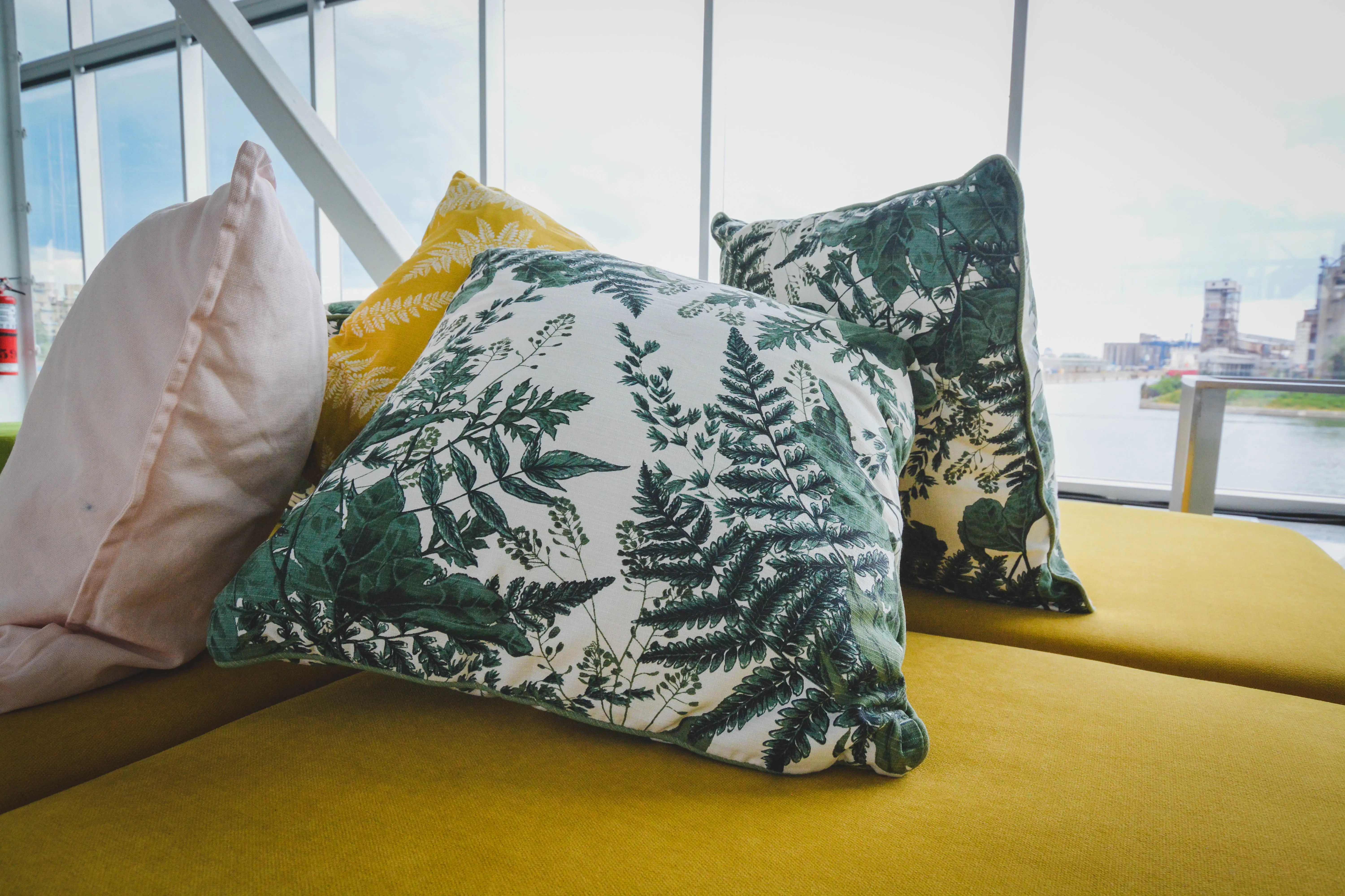 Cushion - Pale pink used in the inspiration Coussin Ottoman Scarlette