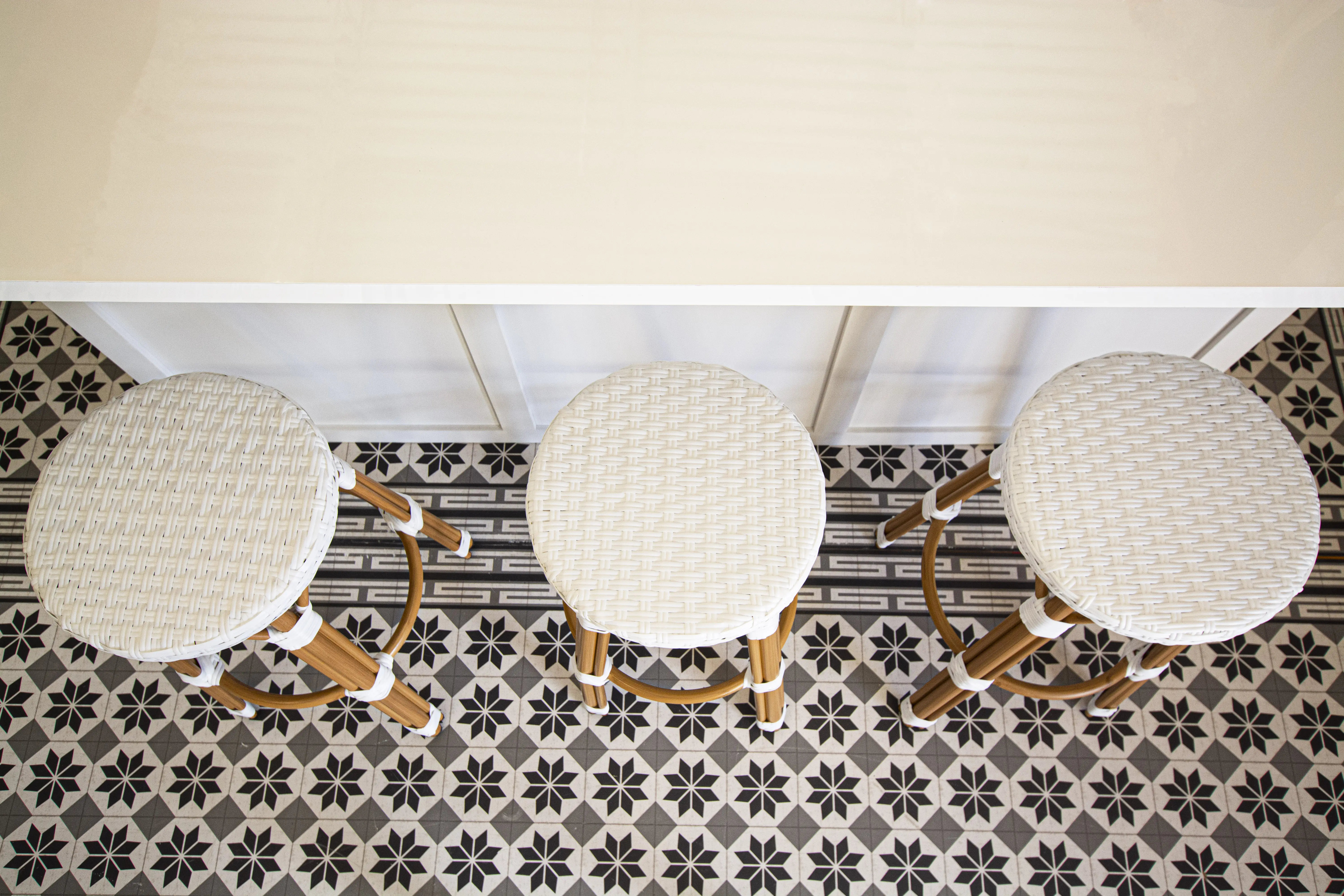 Azur Stool - White & Beige used in the inspiration Bar Shaker Tabourets Azur Plancher Beau Prelart