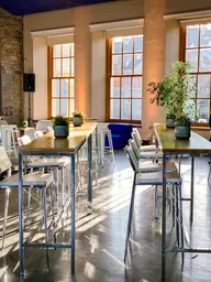Broadway stool - White used in the inspiration Tonic Commune Scandinave Broadway Aria