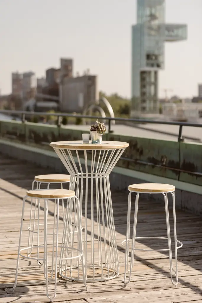 Tabouret Litchi Blanc Bois Table Cocktail Soho Blanc Bois Centre Des Sciences