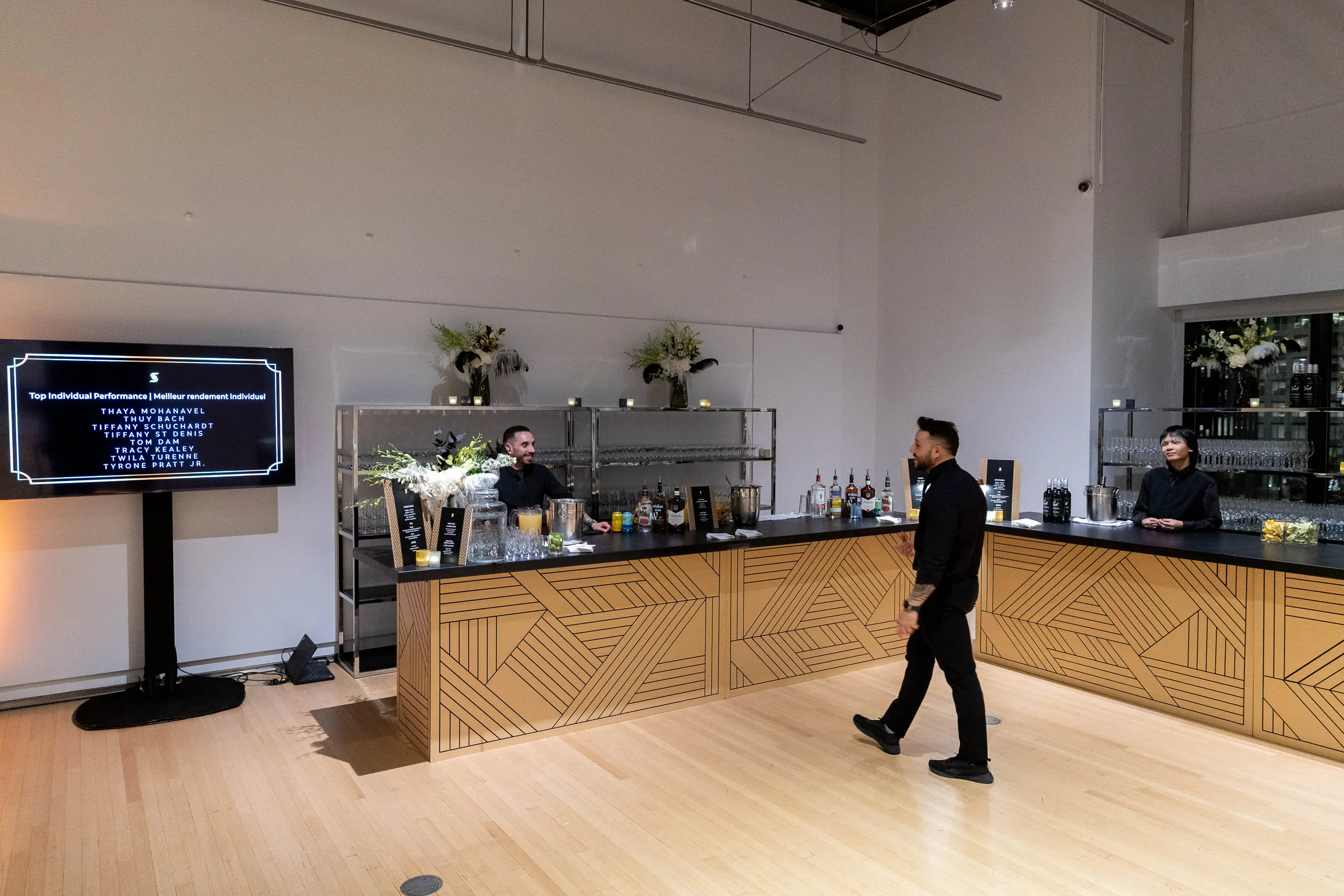Ibiza Bar 6' - Brun et top noir utilisé dans le cadre de la réalisation Pinpoint R62 5895 FR