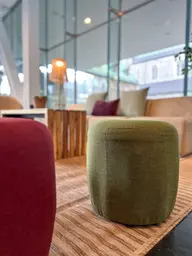 Paloma pouf - Petit - Vert mousse utilisé dans le cadre de la réalisation Mnbaq Paloma Vert FR