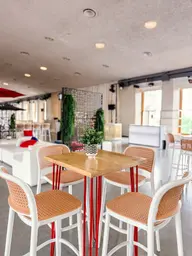 Marseille - Chair - White used in the inspiration Marché Bonsecours   Tout France   Saq Oslo EN