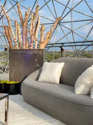 Malibu - Trio - Smoky gray used in the inspiration Malibu Gris Vase Bouleau Shag Blanc