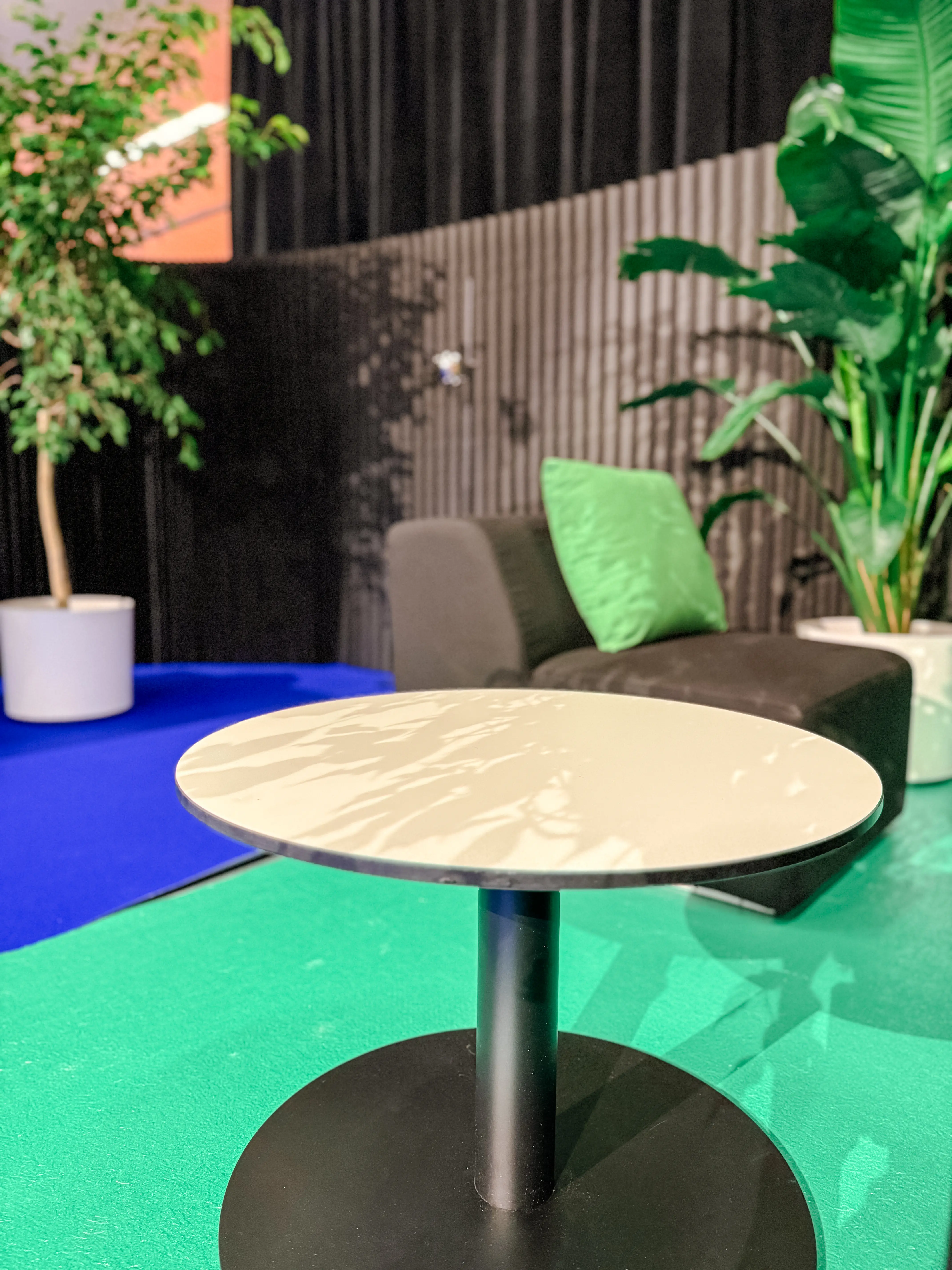 Sydney - Coffee table round - 24'' Dia x 16" H - Black & Yellow meringue used in the inspiration Pcm   All In 2025 Sydney Café EN