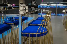 Alexandria stool - Ultramarine blue used in the inspiration Pub Table Tonic Tabouret Alexandria