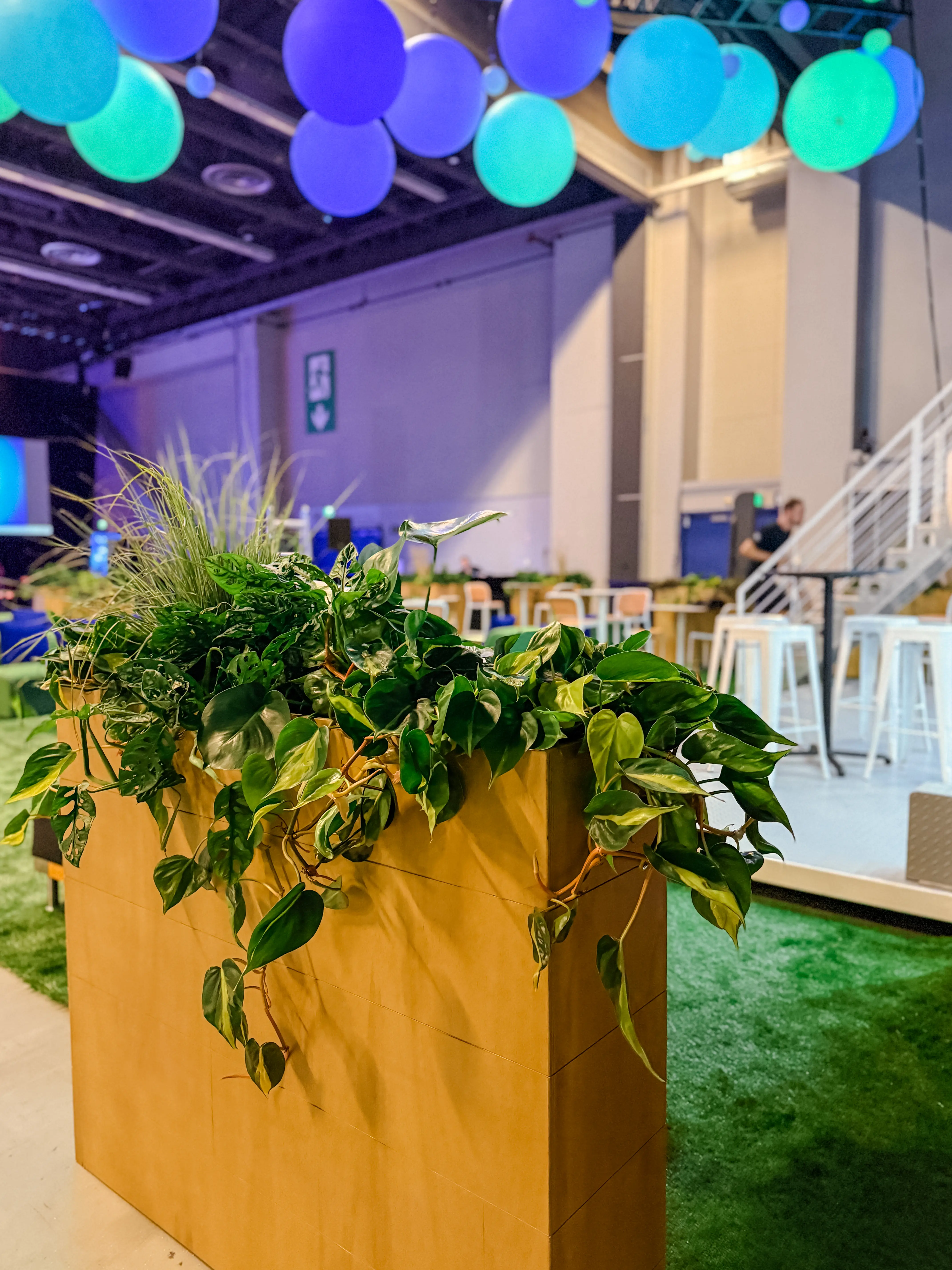 Nordique half-wall - 40" L x 36" H - Light wood used in the inspiration Pcm   All In 2025 Muret EN