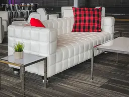 Madmen - Trio - White used in the inspiration Sofa Madmen Appoint Piccolo