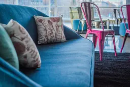 Loft chair - Dark fuchsia used in the inspiration Pub Sofa Malibu Chaise Loft Coussin Fleuri
