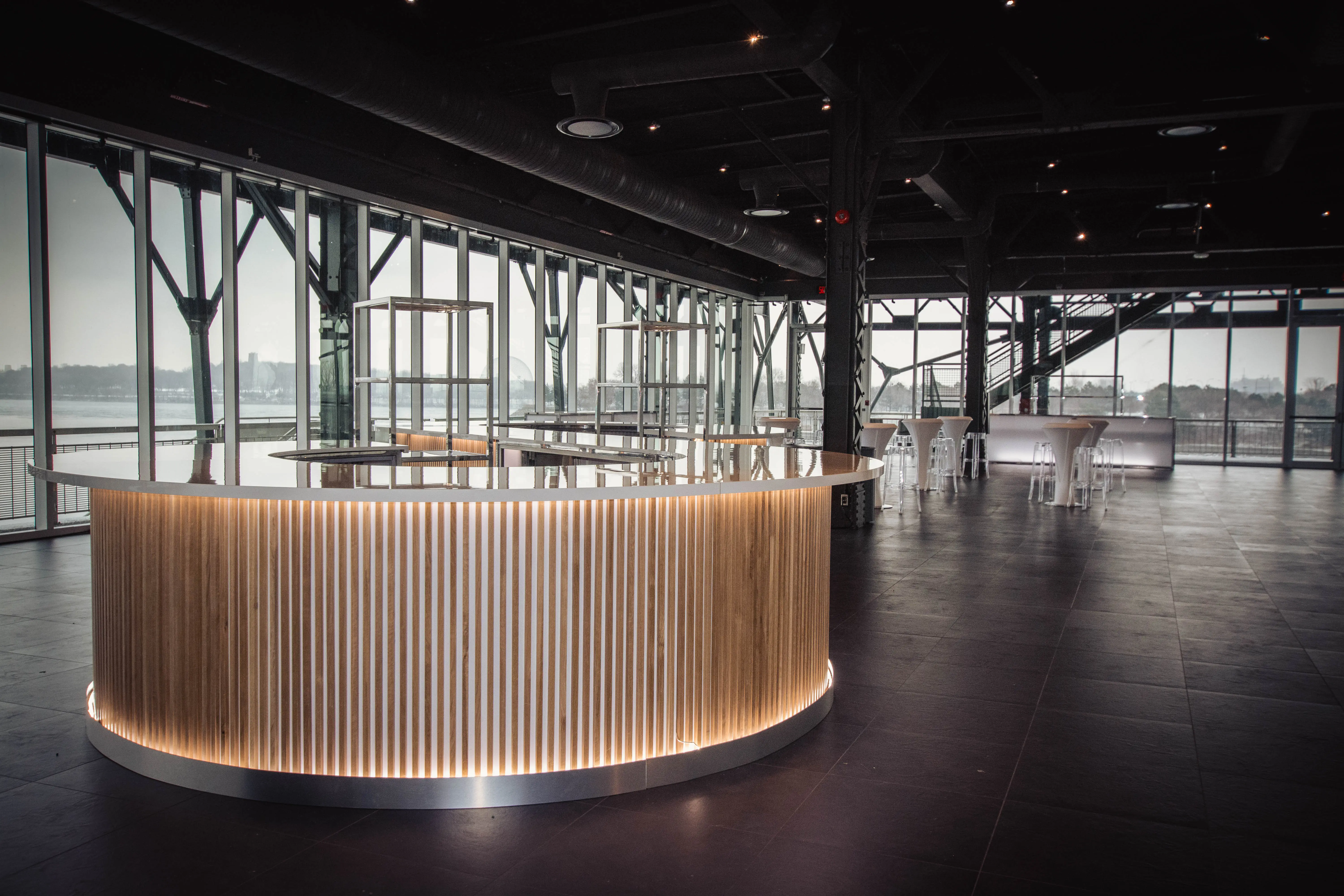 Aura Stool - Clear used in the inspiration Bar S Lattes Bois