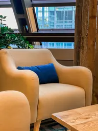 Betty armchair - Greige used in the inspiration Fauteuil Betty Coussin Malibu Bleu