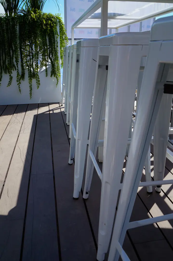 Loft tabouret - Blanc utilisé dans le cadre de la réalisation Loft Blanc Kalos Verdure