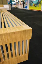 Scandinave bench - Long - White & Light brown used in the inspiration Pub Banc Scandinave
