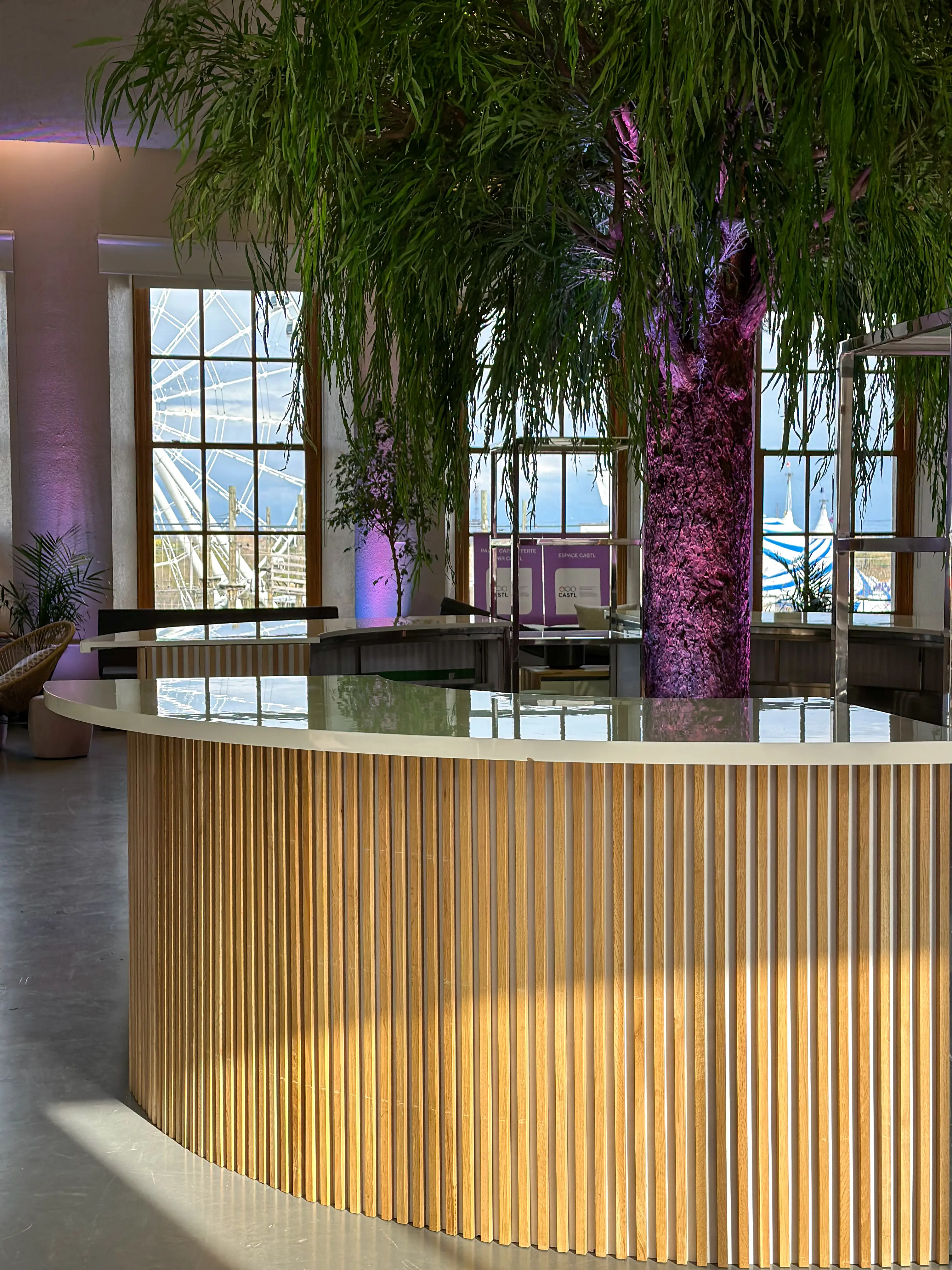 Scandinave bar 8' 1/4 round - Assembly wooden batten used in the inspiration Marché Bonsecours Img 1551 EN