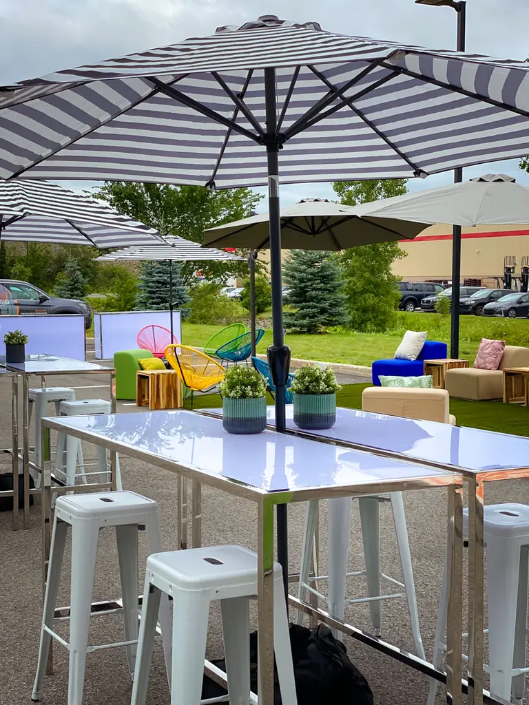 Table Commune Tonic Blanc Loft Fidji Gazon