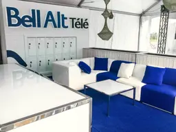 Fidji - Centre - Bleu royal utilisé dans le cadre de la réalisation Mur Custom Casier 2