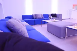 Fidji - Centre - Bleu royal utilisé dans le cadre de la réalisation Dx Mbaq Sofa Modulaire Bleu Gris