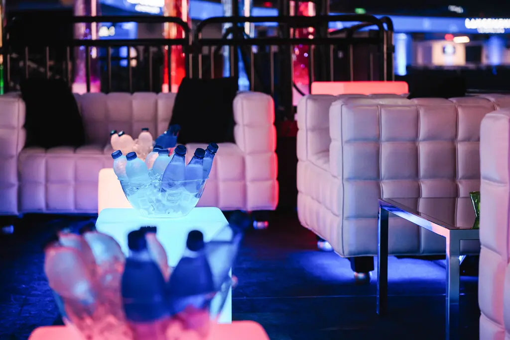 Tva   Lounge Madmen Blanc 2