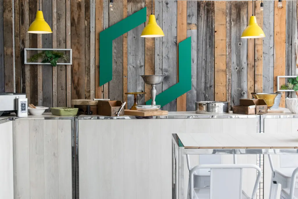 Mur Grange Luminaire Aloes Bar Manhattan