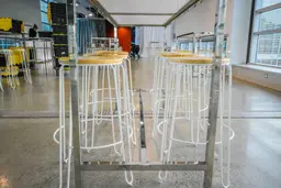 Litchi bar stool - White & lLight wood used in the inspiration Tabouret Litchi
